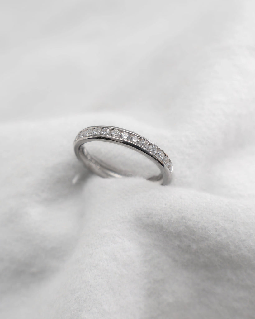 2mm Premium Round Channel Set 50% - Lab - grown Diamond | Platinum - Lester & Brown