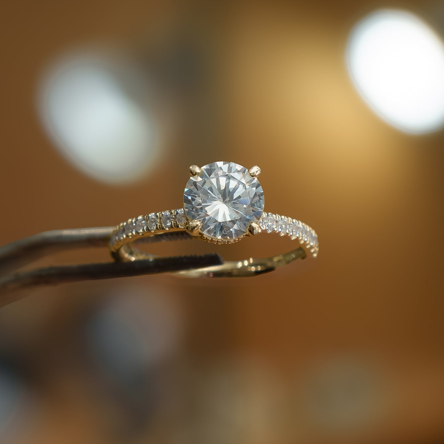 Round 18K Yellow Gold Lab Grown Diamond Set Shoulders (Hidden Halo)