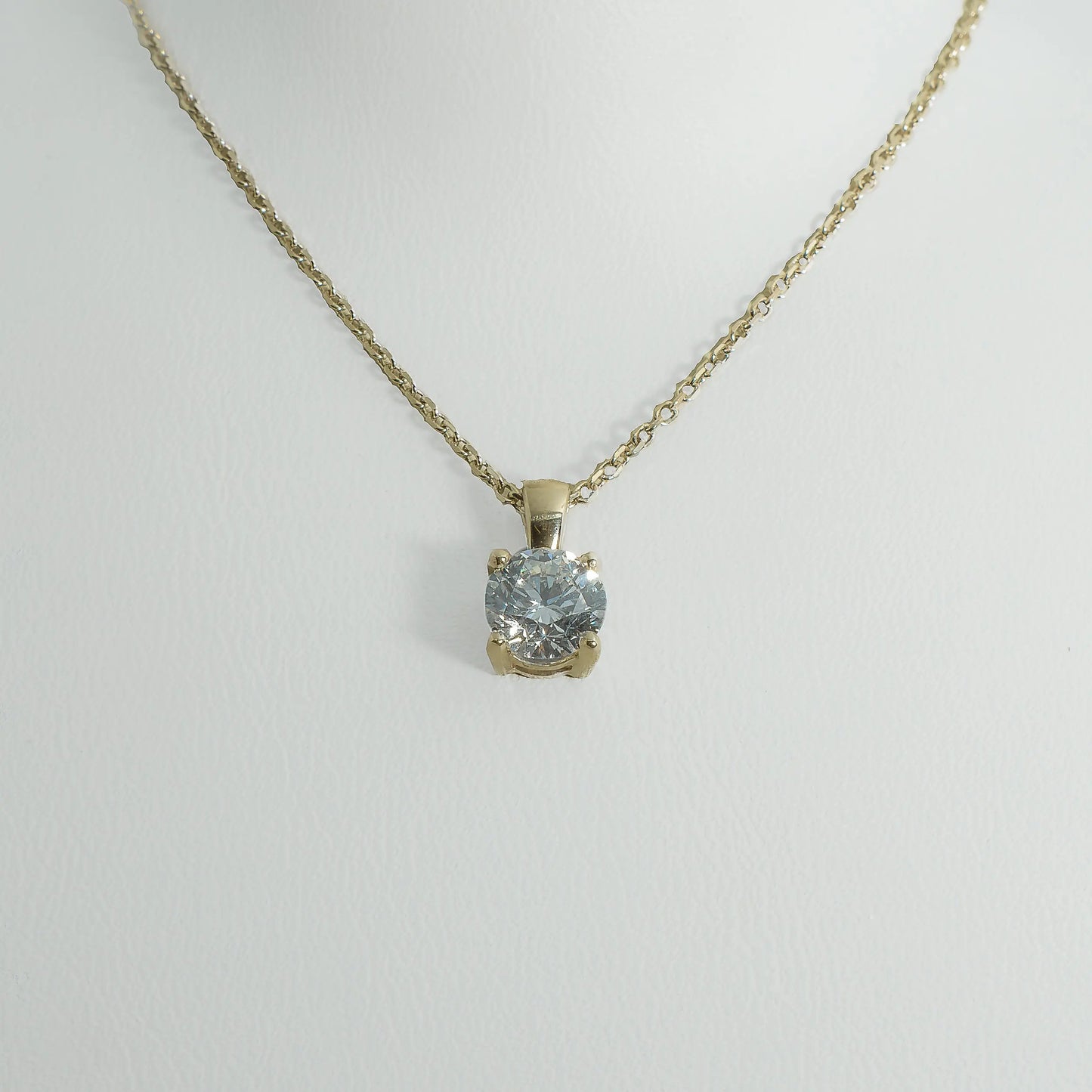 1ct Lab-Grown Diamond Pendant | 18k Yellow Gold Lester & Brown