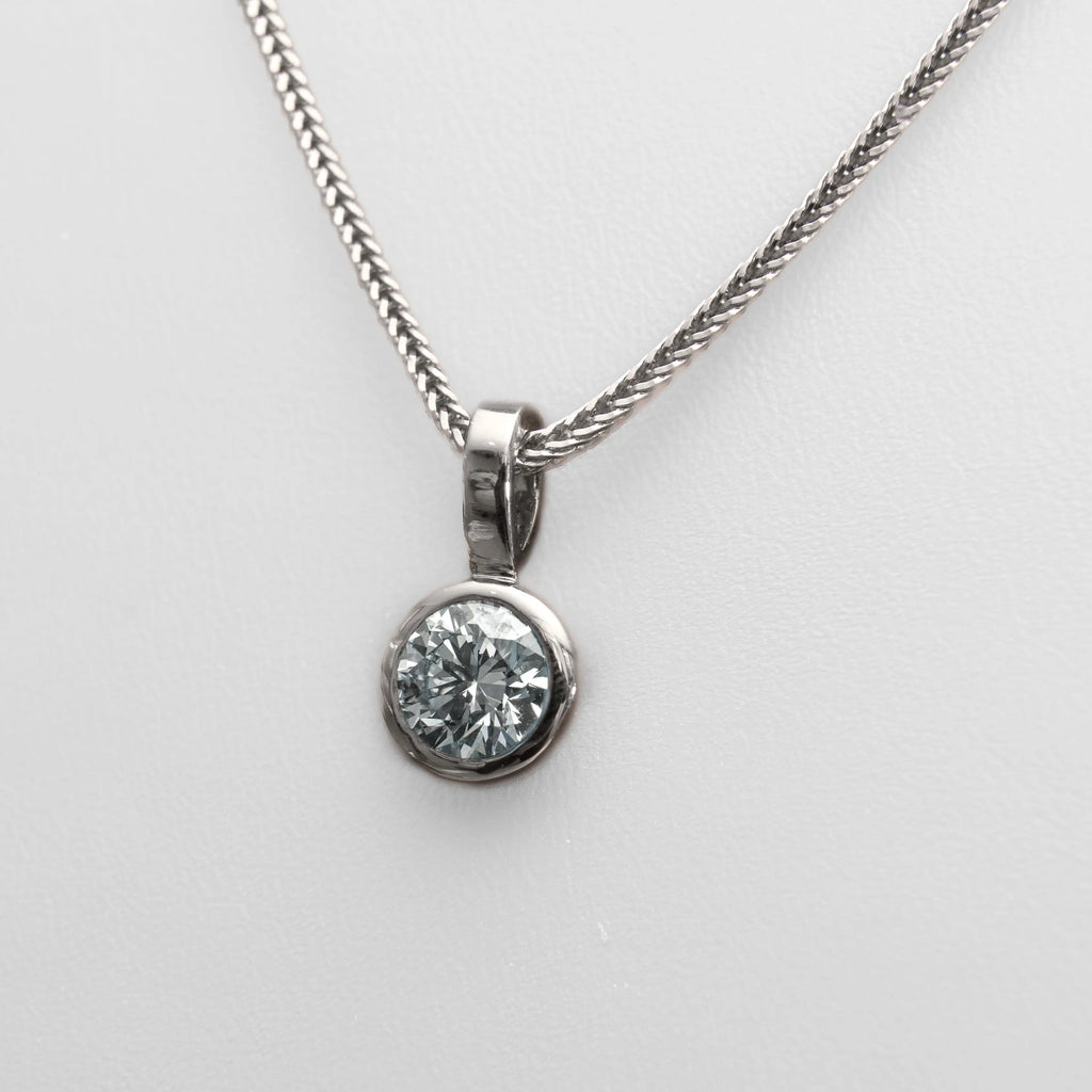 Round Rub-Over 1ct Lab-Grown Diamond Pendant | 18K White Gold Lester & Brown