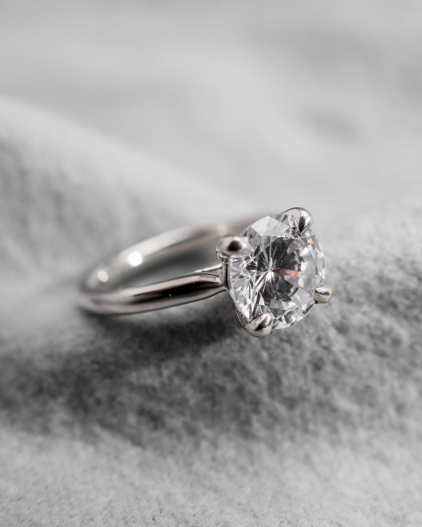 Round Platinum Lab Grown Diamond Solitaire