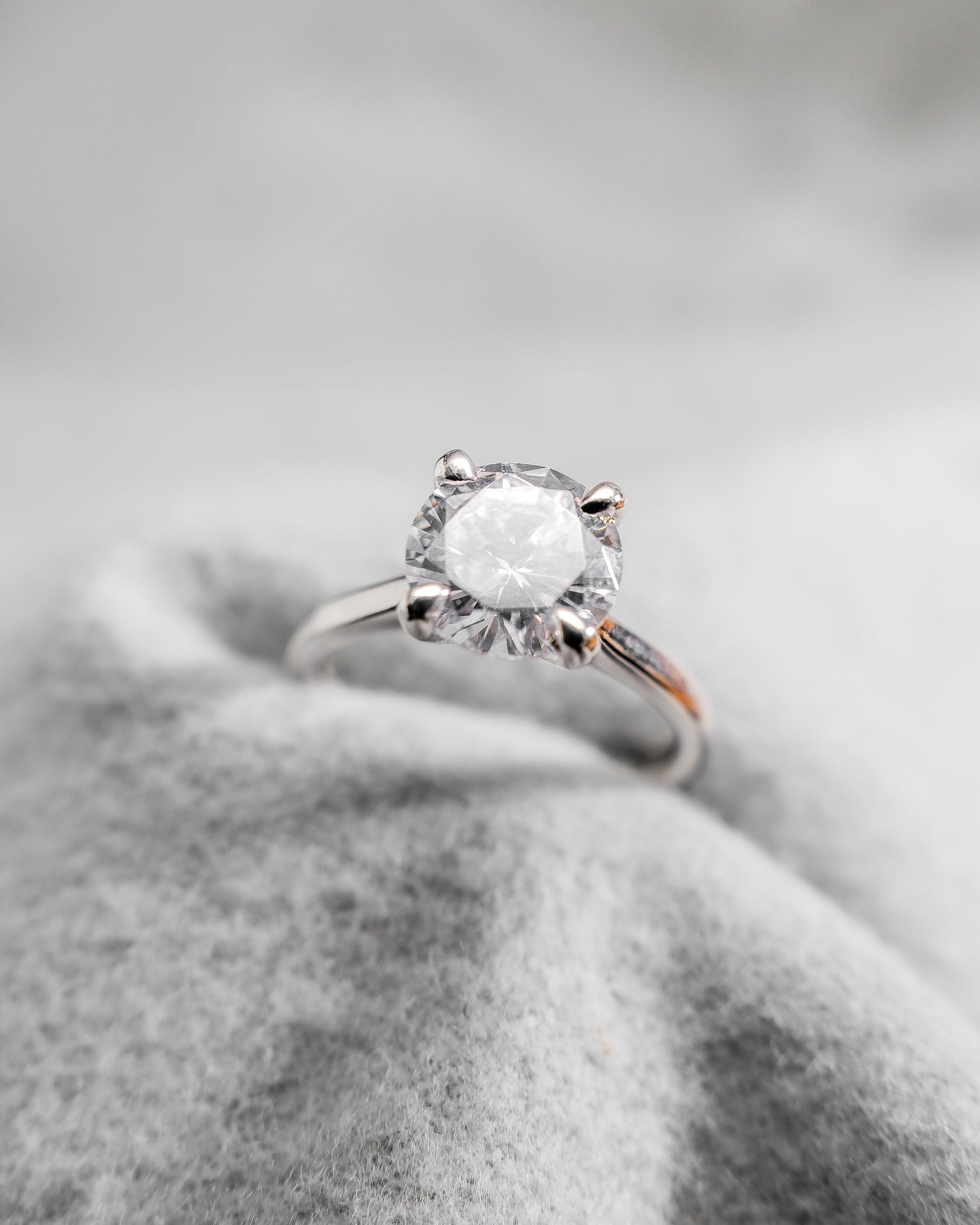 Round White Gold Lab Grown Diamond Solitaire