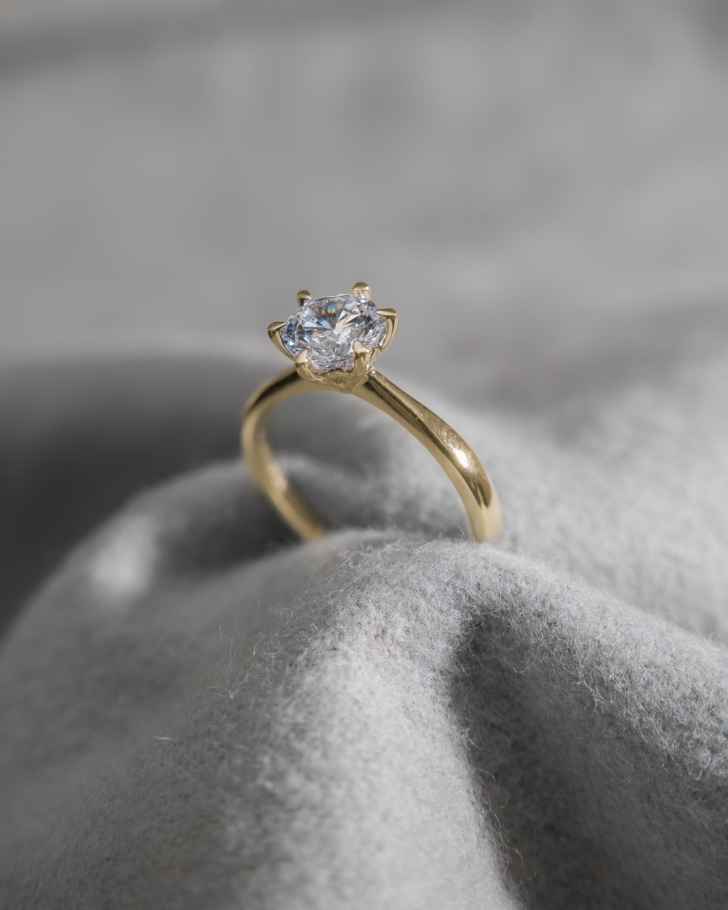 Round Yellow Gold Lab Grown Diamond Solitaire