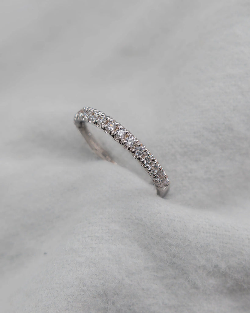 2mm Premium Micro Claw 50% - Lab-grown Diamond | Platinum Lester & Brown