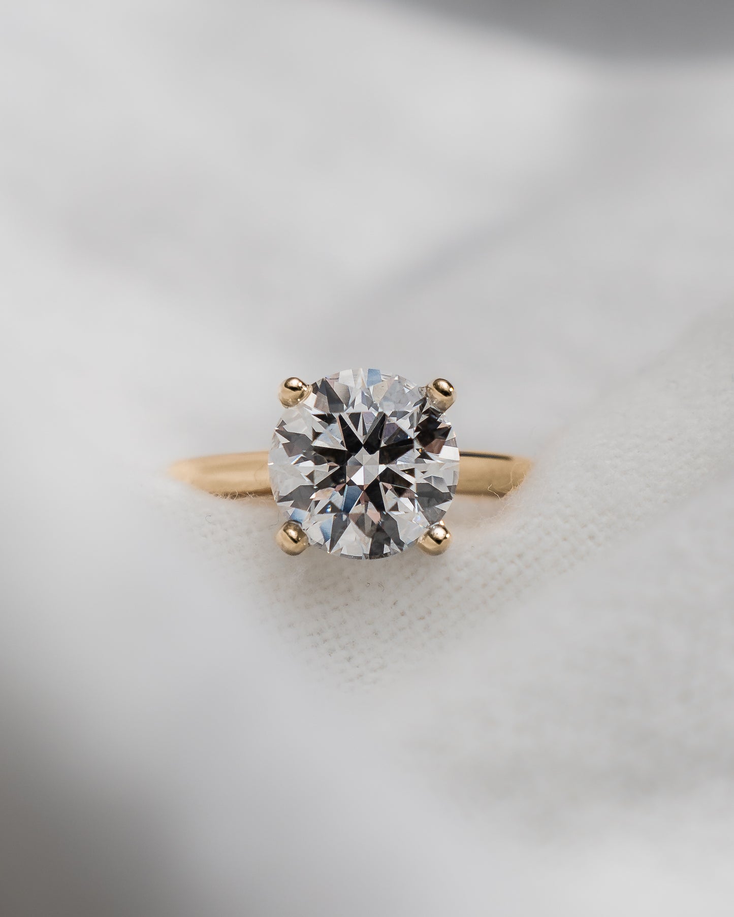 Round Yellow Gold Lab Grown Diamond Solitaire