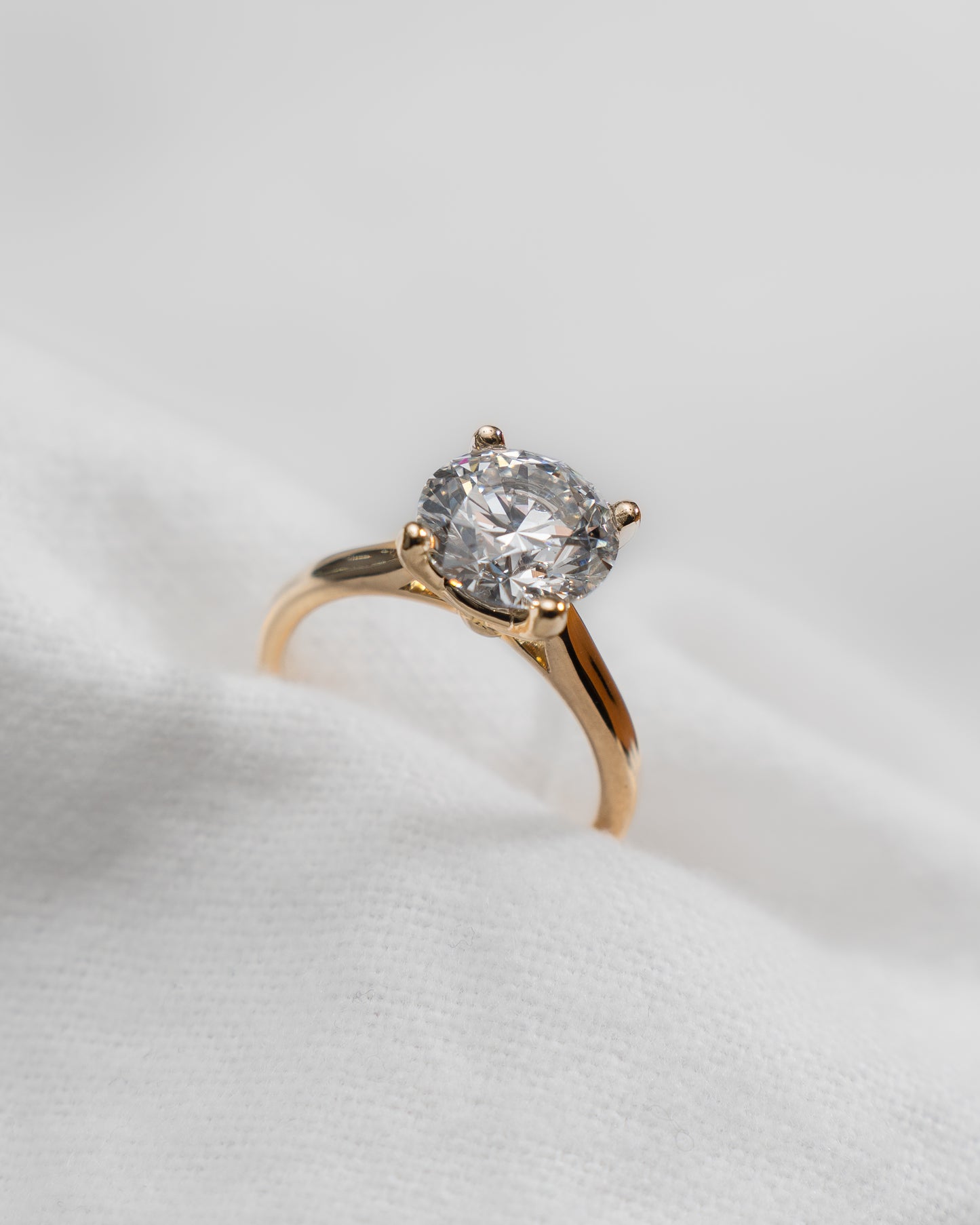 Round Yellow Gold Lab Grown Diamond Solitaire