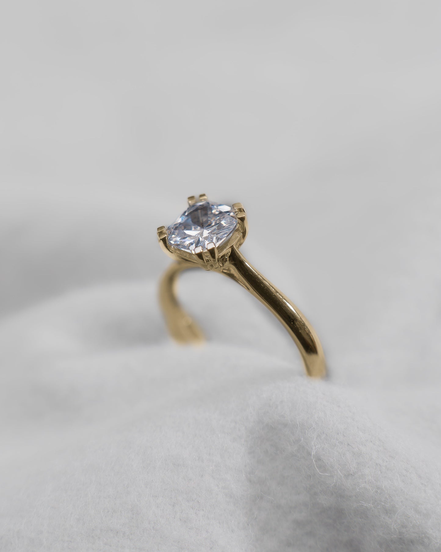 Cushion 18K Yellow Gold Lab Grown Solitaire - Lester & Brown