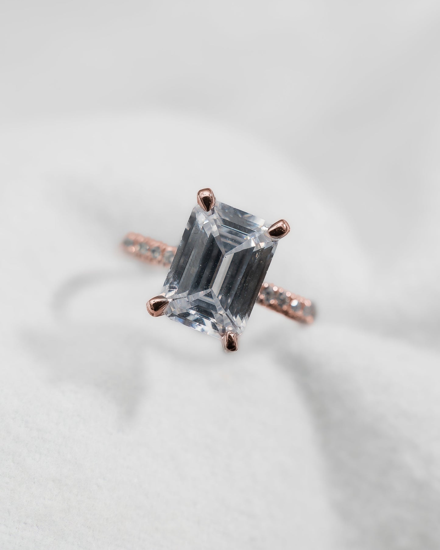 Emerald 18K Rose Gold Lab Grown Diamond Set Shoulders (Hidden Halo) - Lester & Brown