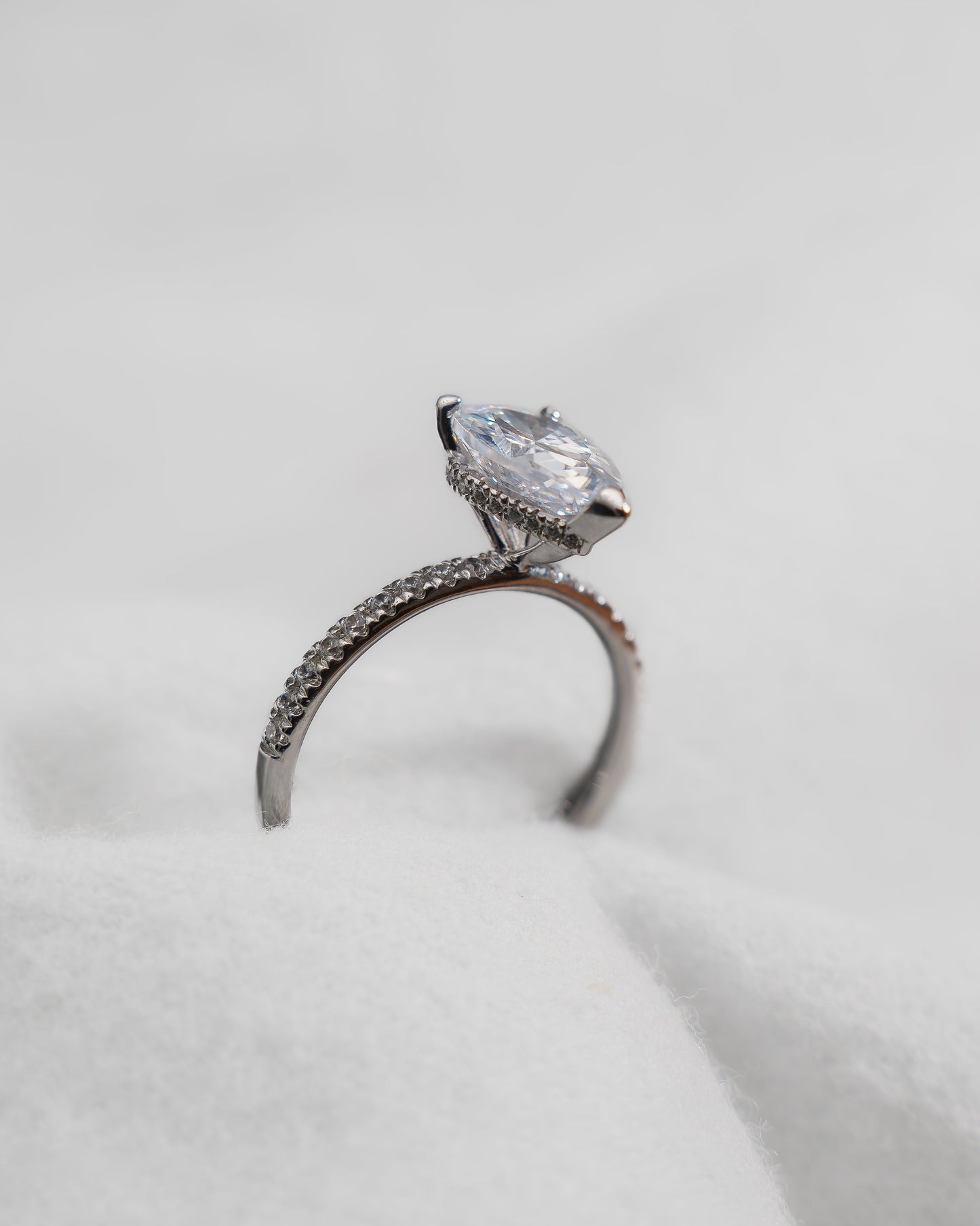 Pear 18K White Gold Lab Grown Diamond Set shoulders (Hidden Halo) - Lester & Brown