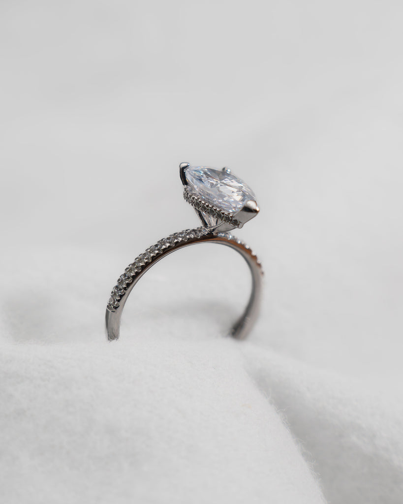 Pear 18K White Gold Lab Grown Diamond Set shoulders (Hidden Halo) - Lester & Brown