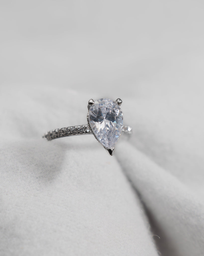 Pear 18K White Gold Lab Grown Diamond Set shoulders (Hidden Halo) - Lester & Brown