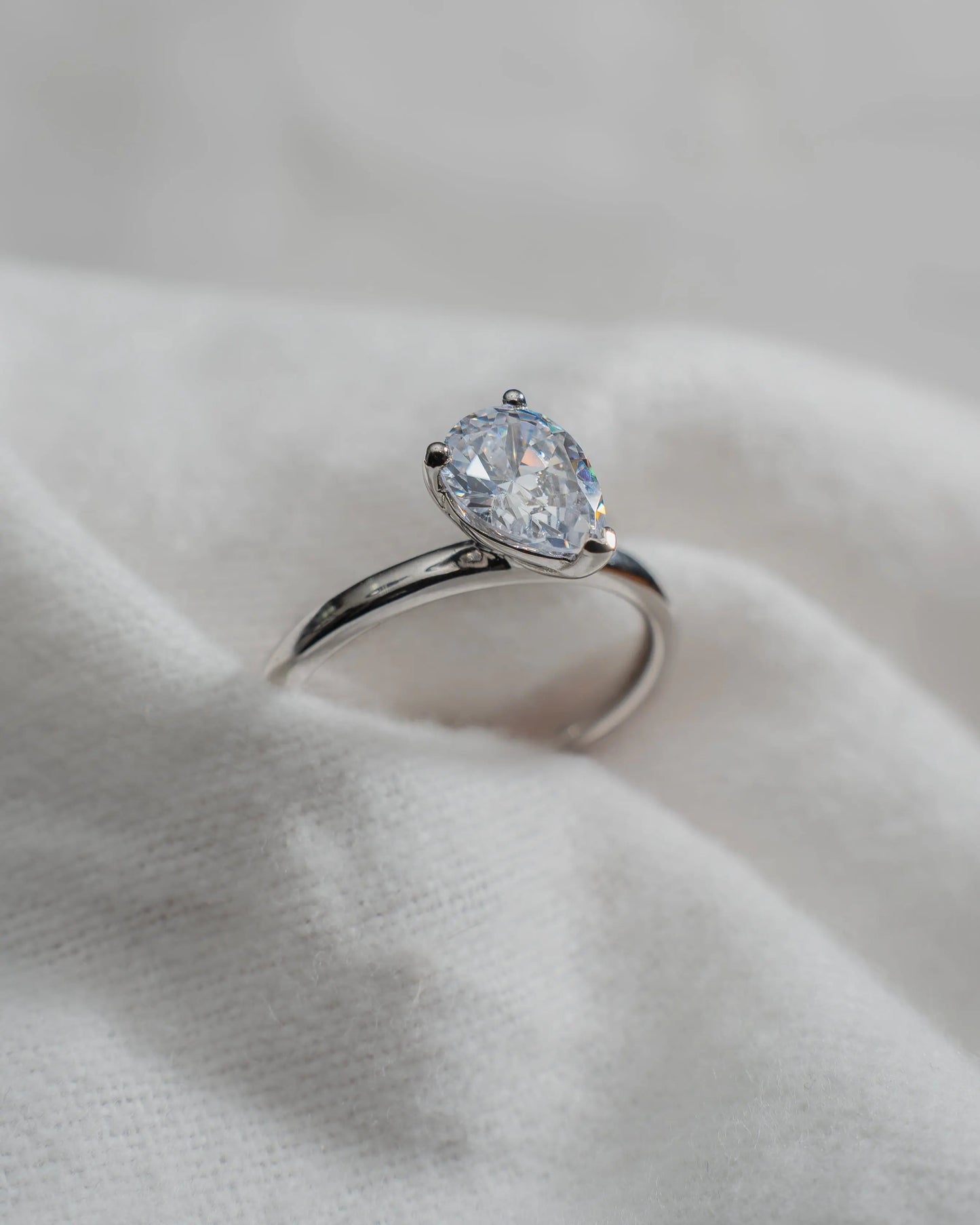 Pear Platinum Lab Grown Diamond Solitaire - Lester & Brown