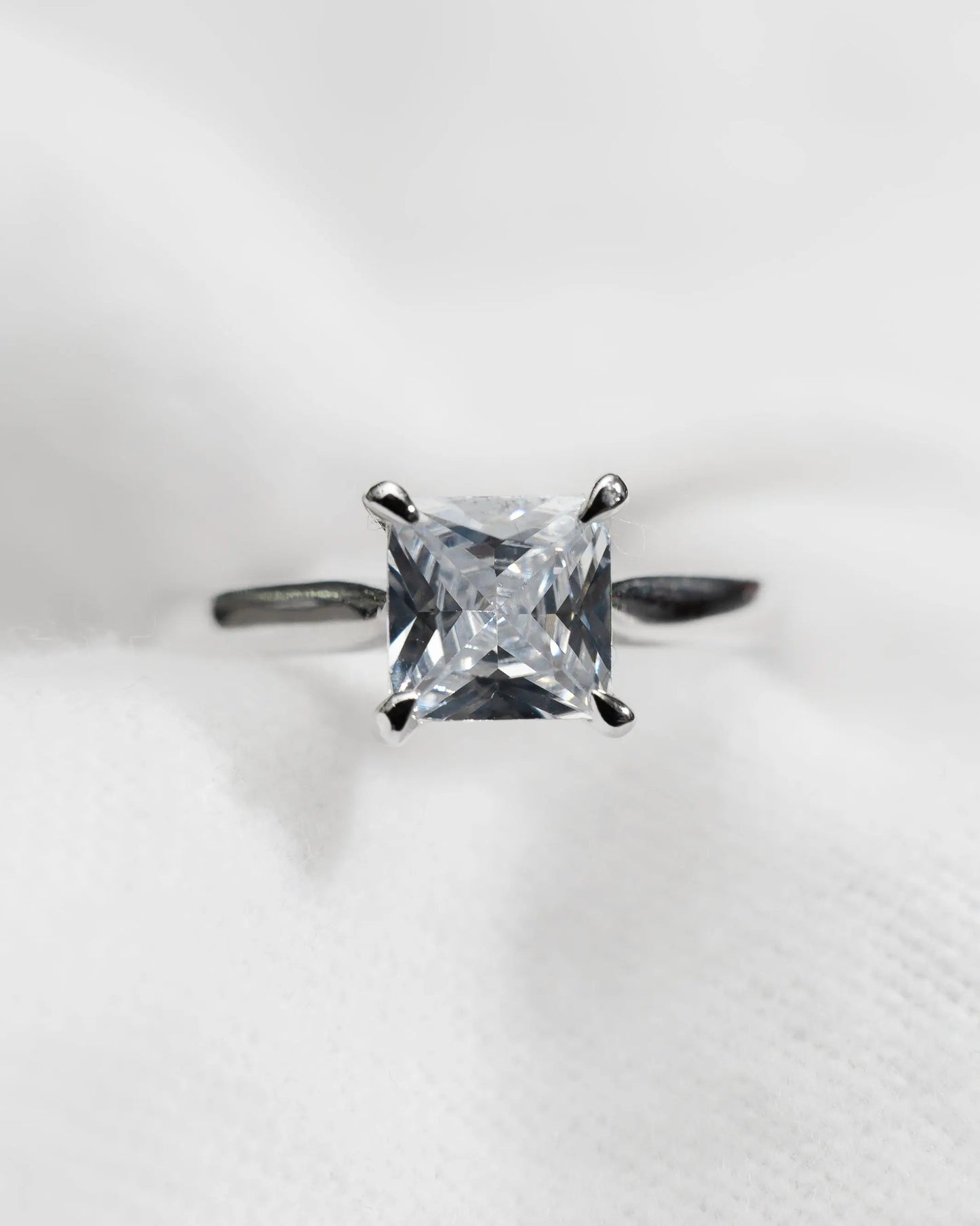 Princess Platinum Lab Grown Diamond Solitaire - Lester & Brown