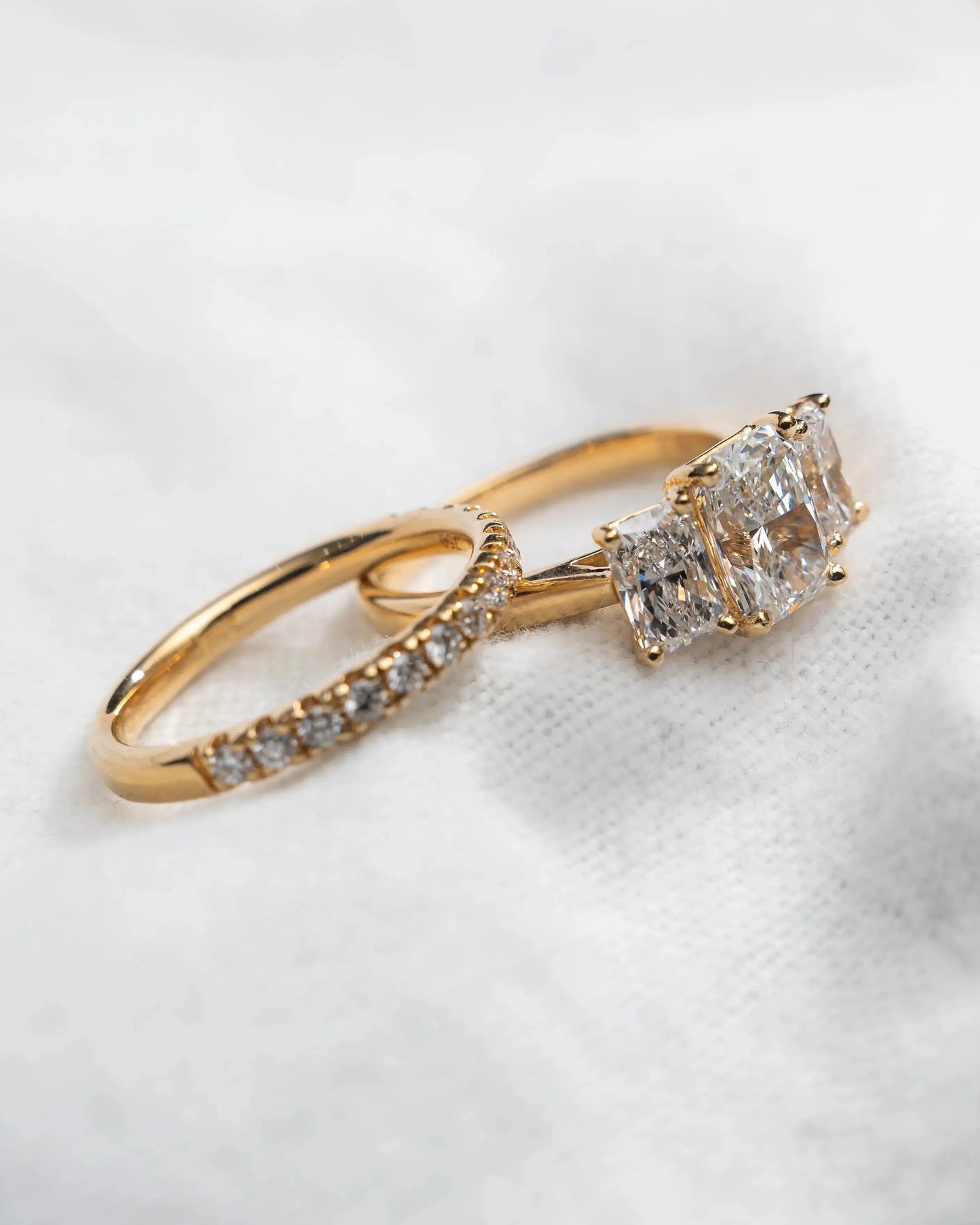 Radiant 18K Yellow Gold Lab Grown Diamond Trilogy - Lester & Brown