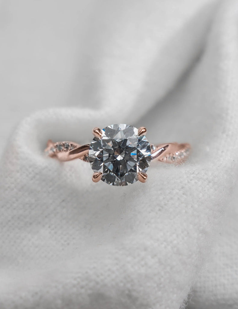 Round 18K Rose Gold Lab Grown Diamond Set Shoulders - Lester & Brown