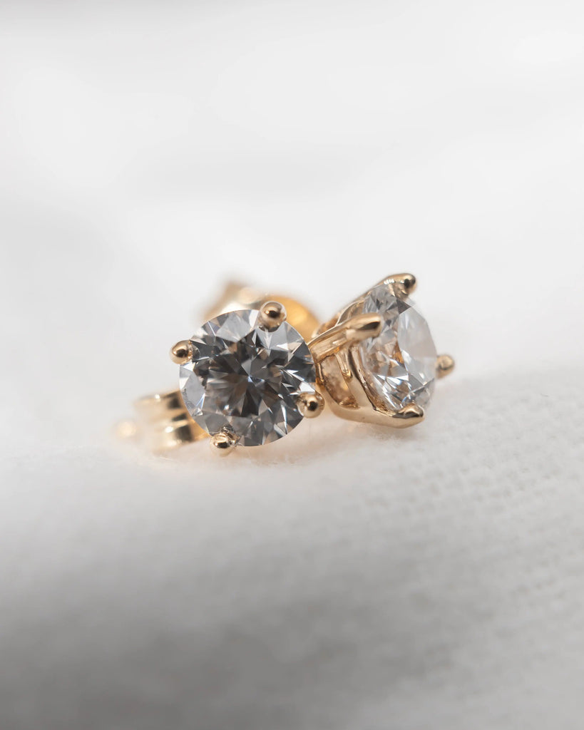 Round Lab Grown Diamond Stud Earrings | 18K Yellow Gold - Lester & Brown
