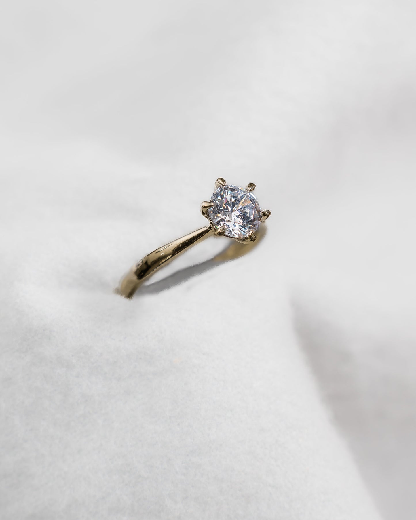 Round Yellow Gold Lab Grown Diamond Solitaire - Lester & Brown