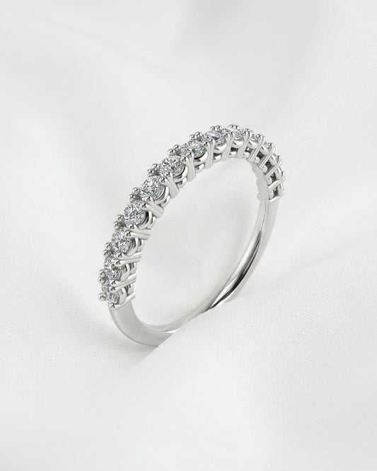 Diamond Wedding Rings: What You Need to Know