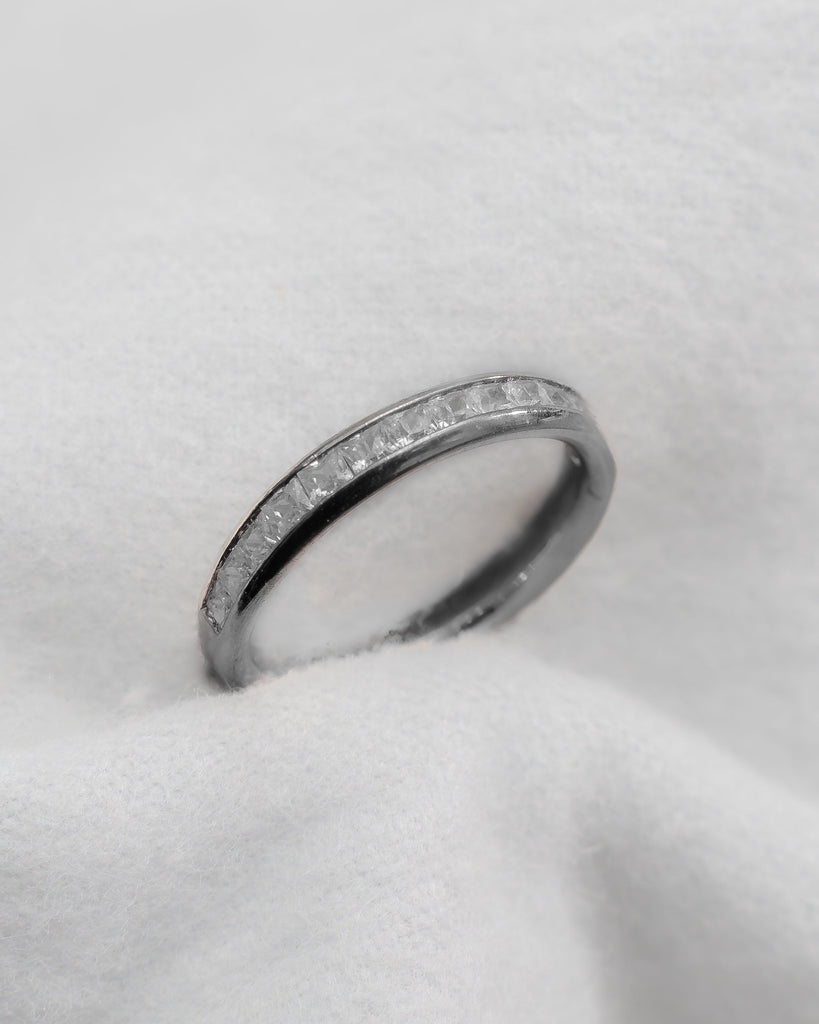 2.30mm Princess Channel Set 50% - Lab - grown Diamond | Platinum - Lester & Brown