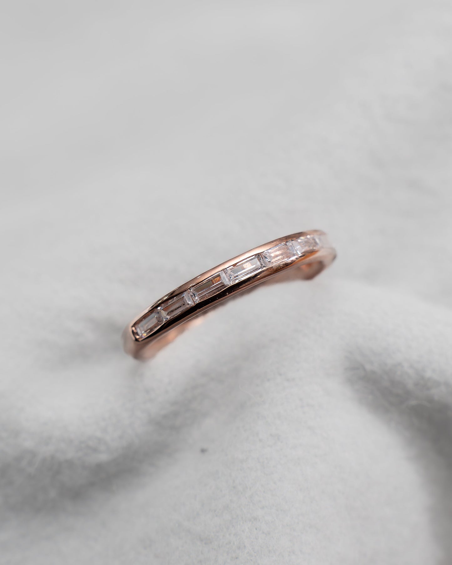 2.50mm Landscape Baguette Channel Set 50% - Lab - grown Diamond | 18K Rose Gold - Lester & Brown