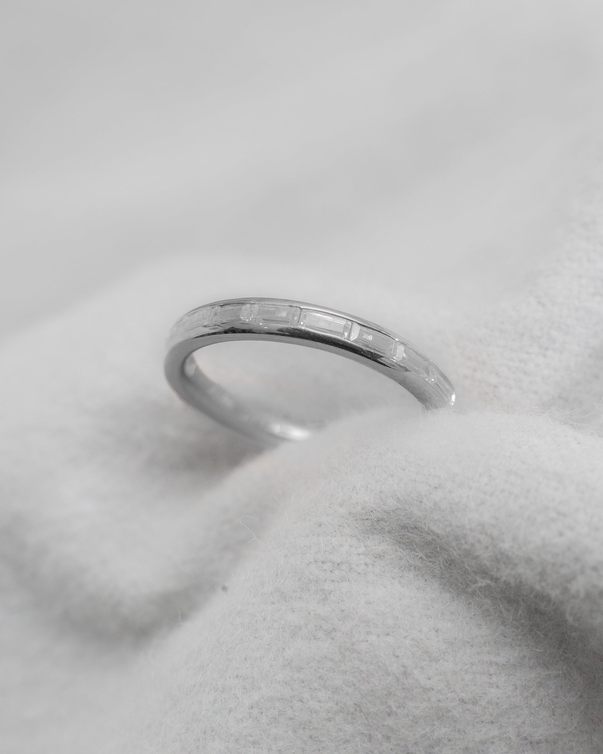 2.50mm Landscape Baguette Channel Set 50% - Lab - grown Diamond | 18K White Gold - Lester & Brown