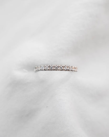 2mm Premium Micro Claw 50% - Lab - grown Diamond | 18k White Gold - Lester & Brown
