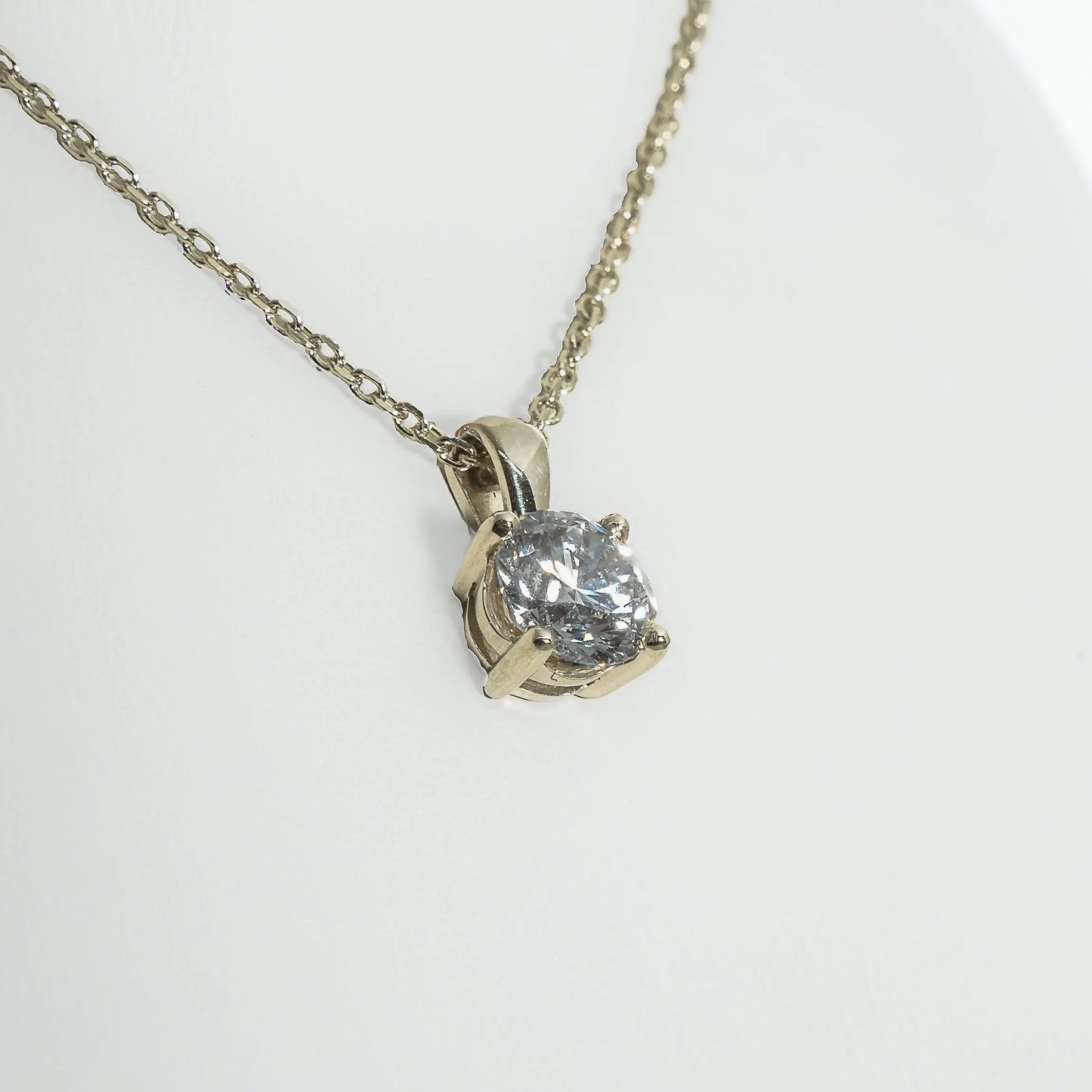 1ct Lab-Grown Diamond Pendant | 18k Yellow Gold Lester & Brown