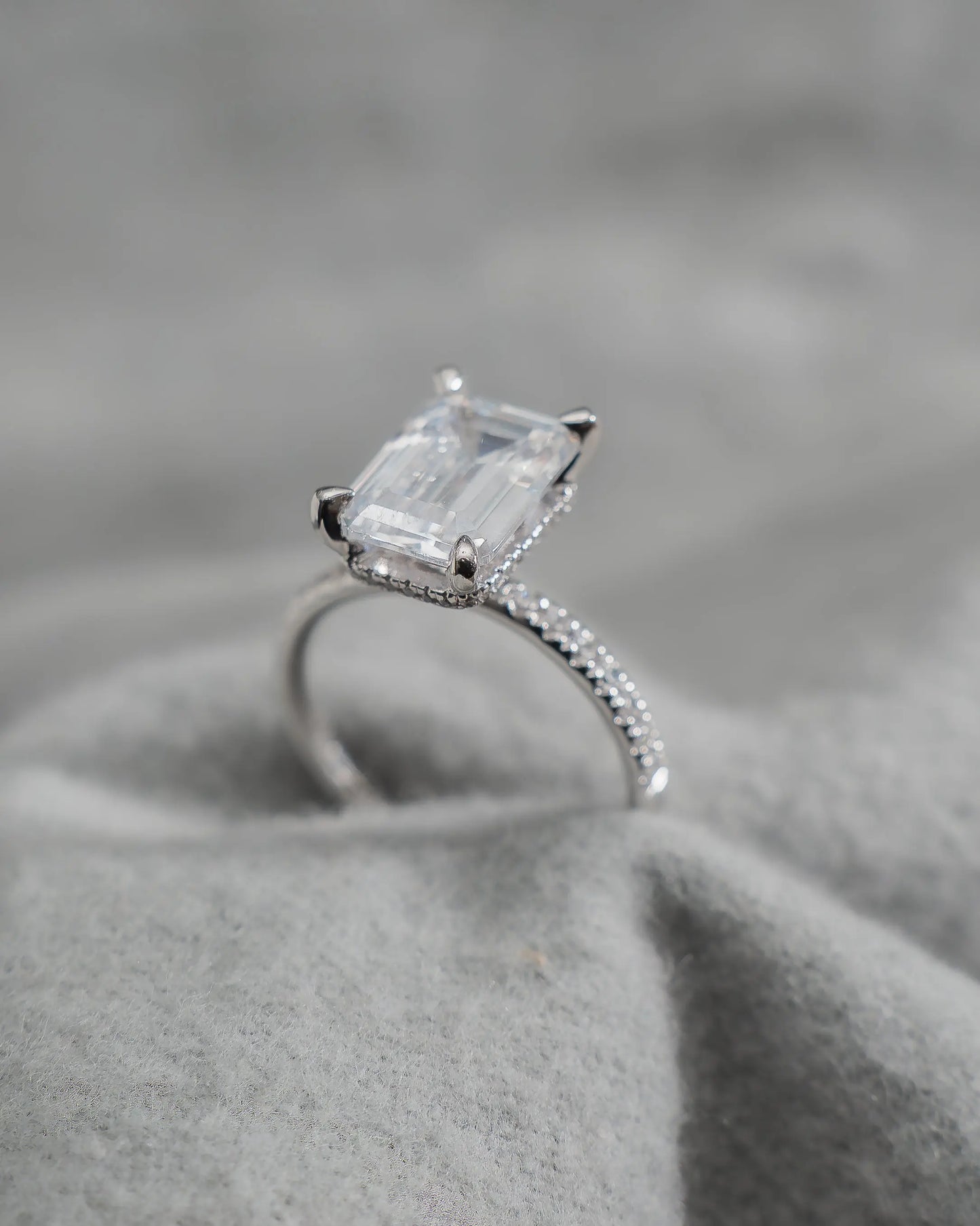 Emerald Platinum Lab Grown Diamond Set Shoulders (Hidden Halo) My Store