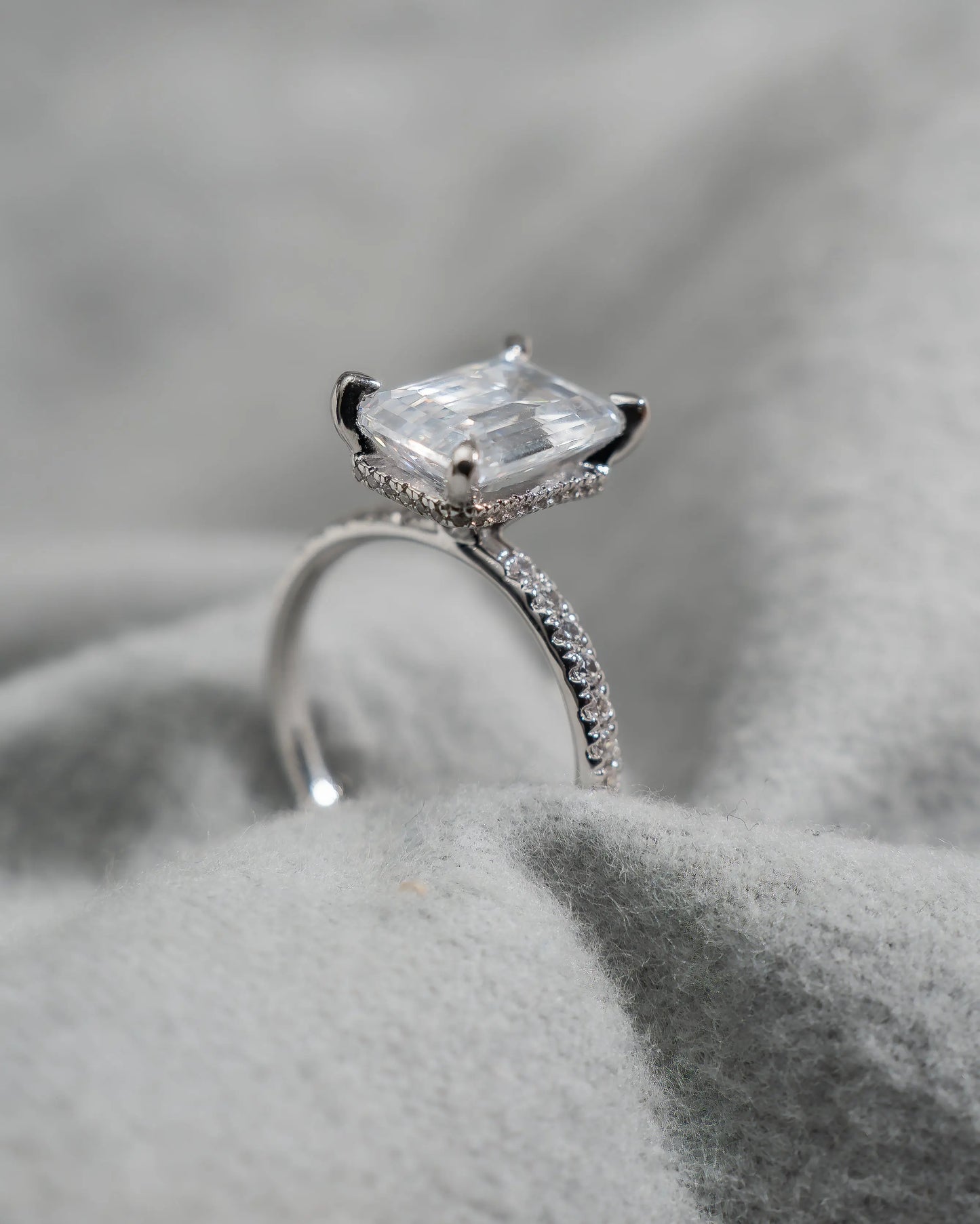 Emerald Platinum Lab Grown Diamond Set Shoulders (Hidden Halo) My Store