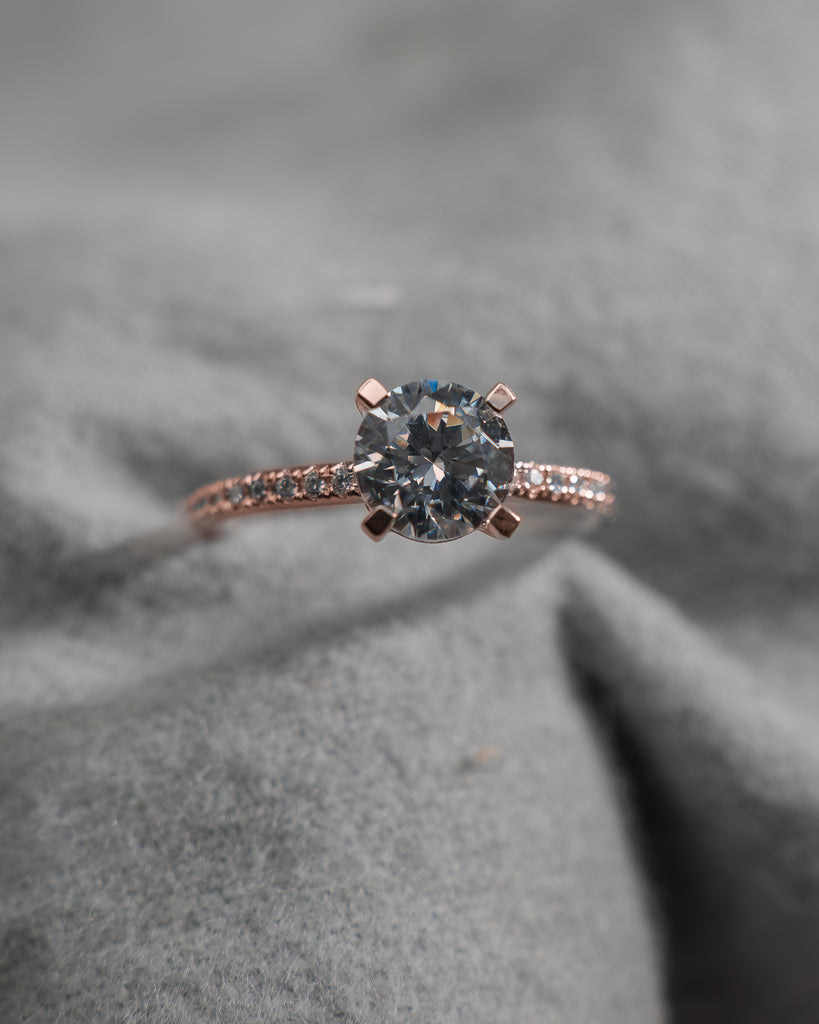 Round Rose Gold Lab Grown Diamond Set Shoulders