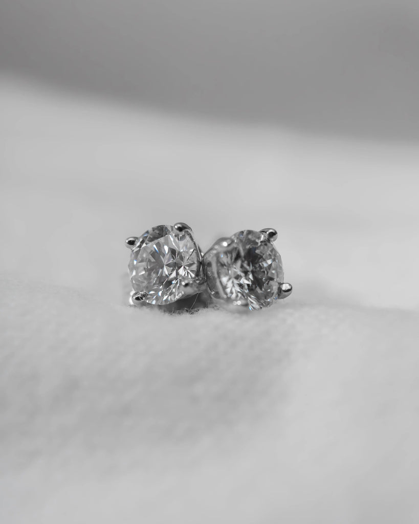 Round Lab Grown Diamond Stud Earrings | Platinum Lester & Brown