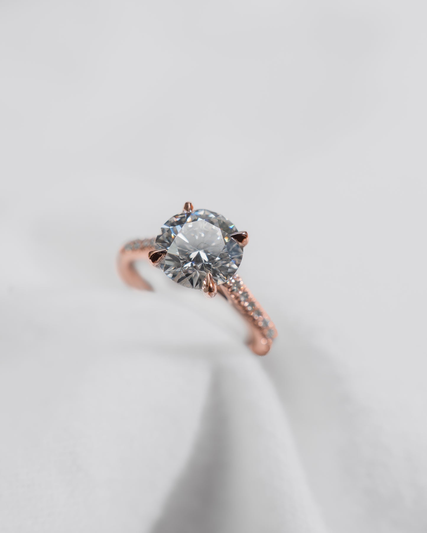 Round Rose Gold Lab Grown Diamond Set Shoulders