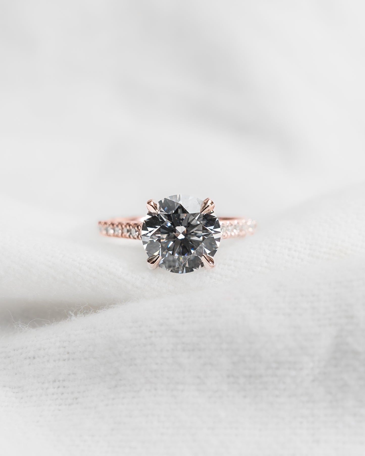 Round Rose Gold Lab Grown Diamond Set Shoulders