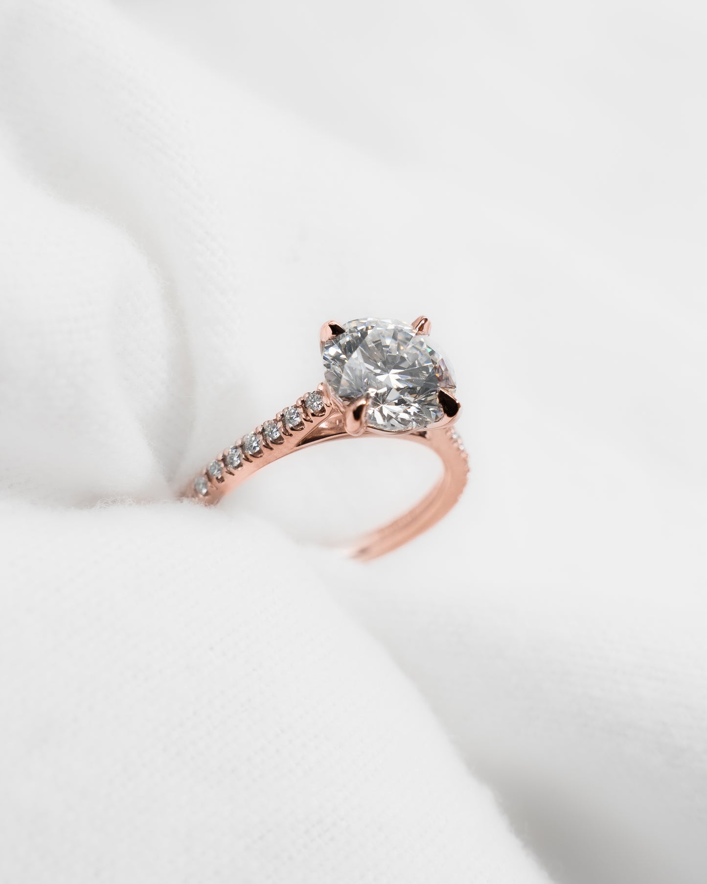 Round Rose Gold Lab Grown Diamond Set Shoulders