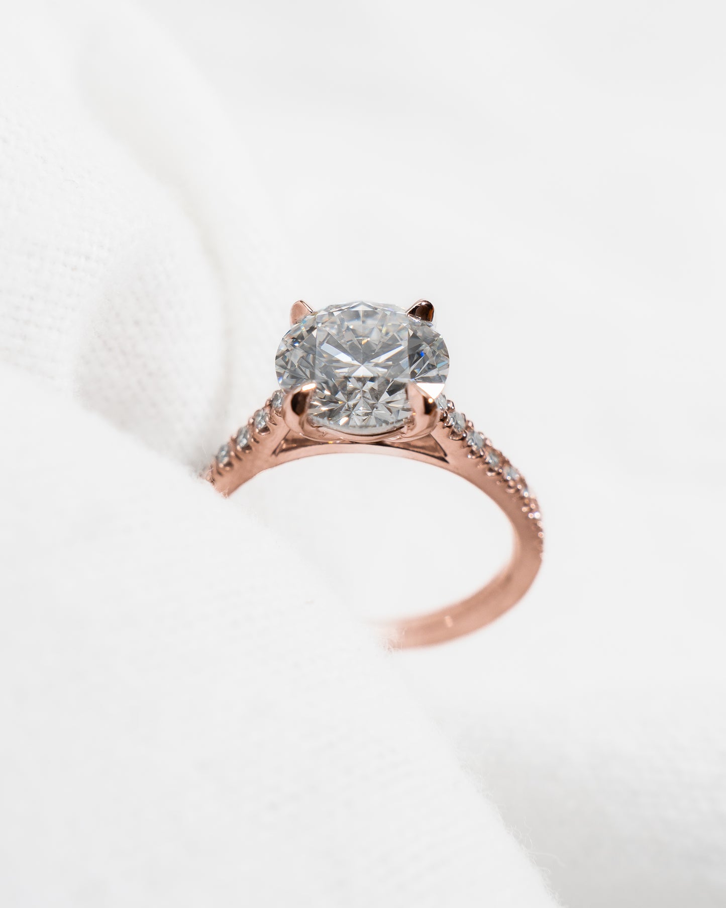 Round Rose Gold Lab Grown Diamond Set Shoulders