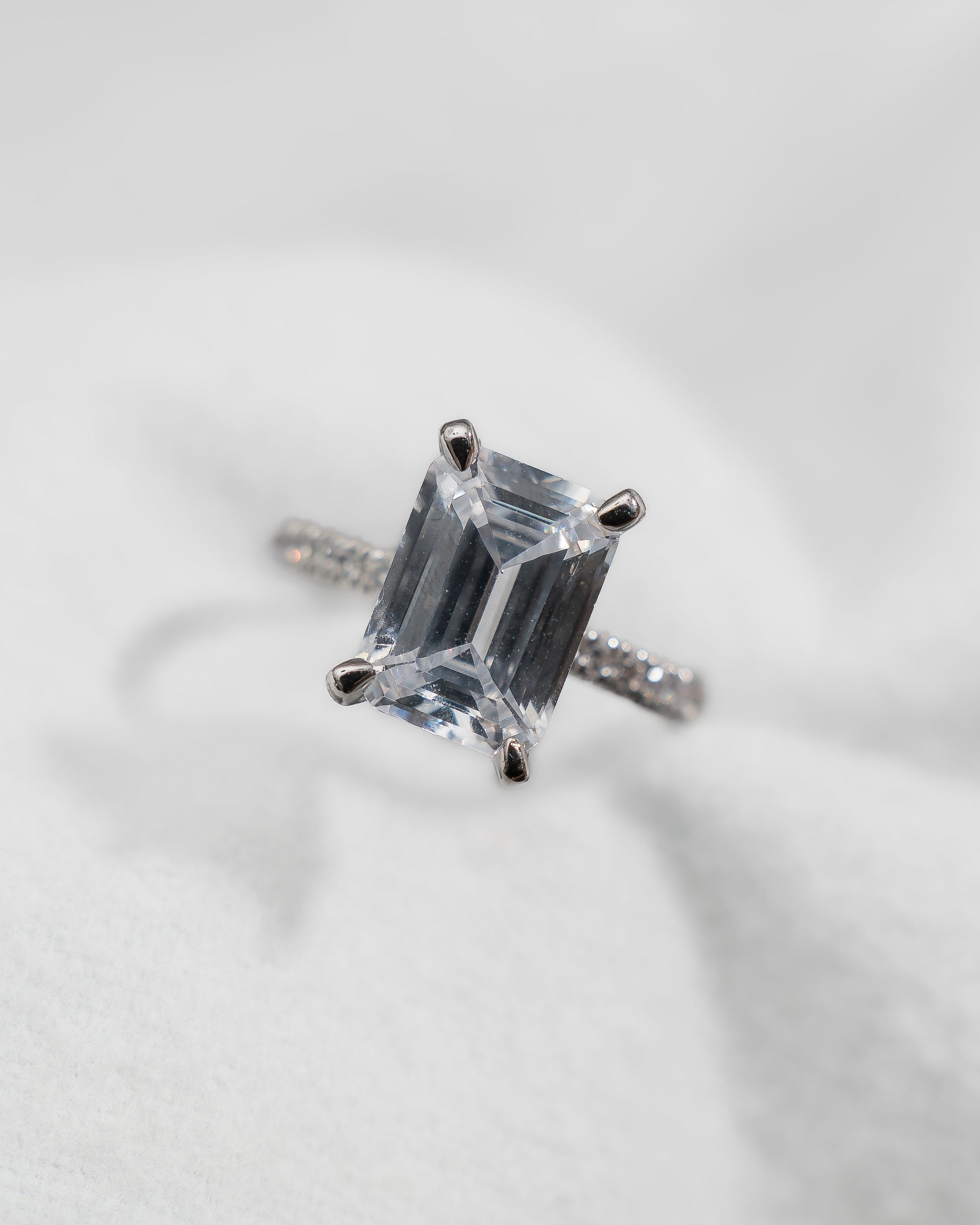 Emerald Platinum Lab Grown Diamond Set Shoulders (Hidden Halo) - Lester & Brown