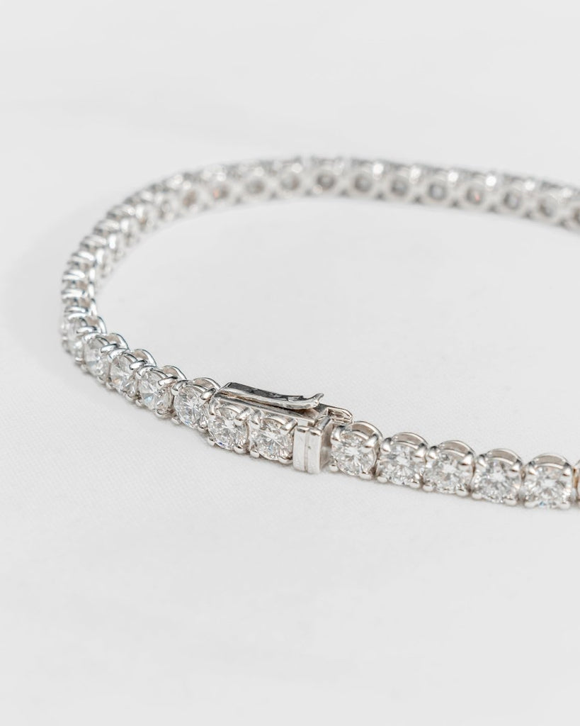 Lab - grown 8.00ct Round Diamond Tennis Bracelet | 18k White Gold - Lester & Brown