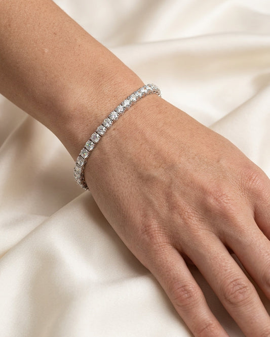 Tennis Bracelet — Luxury Bridal Jewelry Close-up | Generated by Modelize