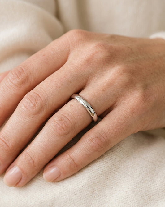 Wedding Ring Band — Luxury Bridal Jewelry Close-up | Generated by Modelize