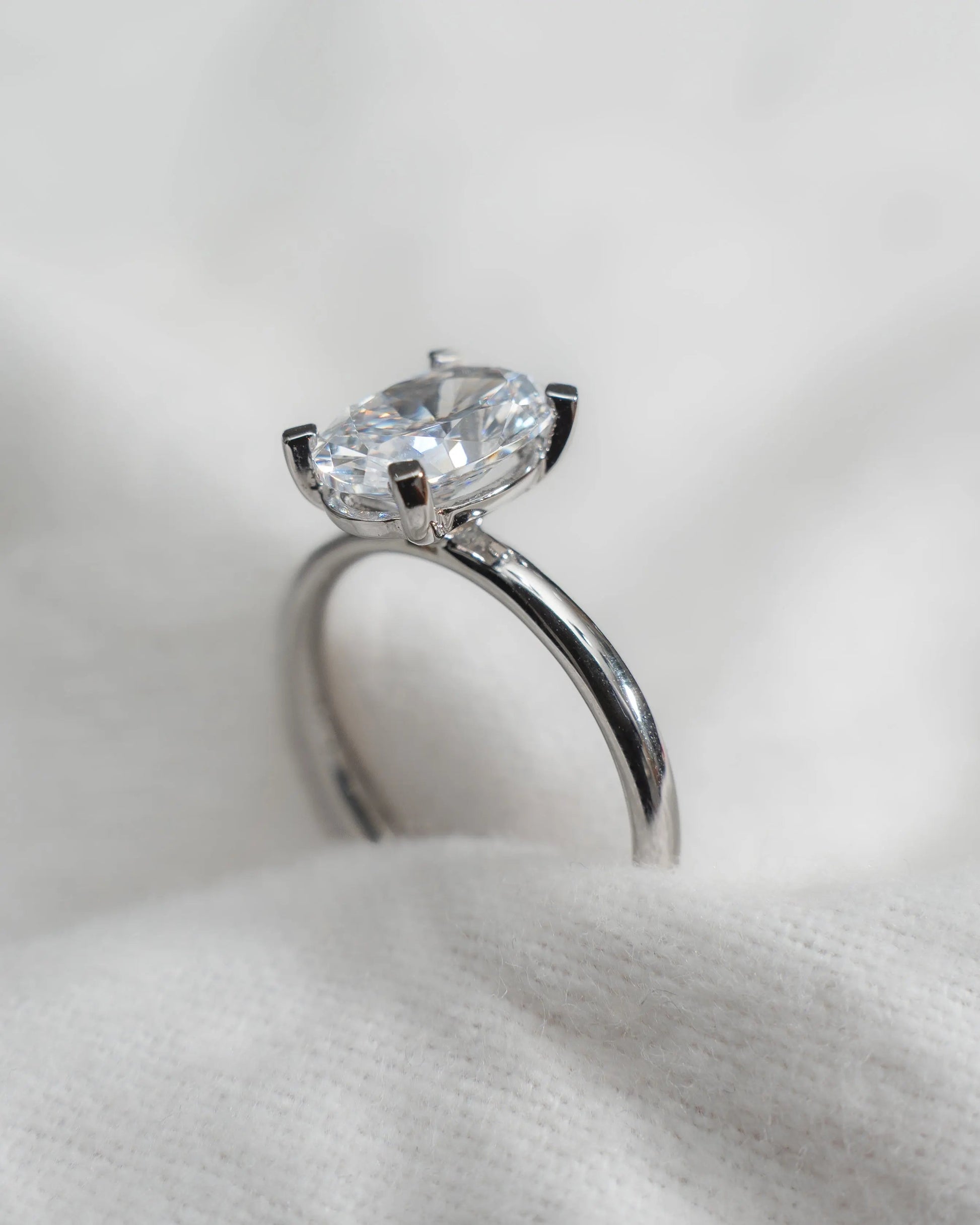 Oval Lab Grown Diamond Low Set | 18K White Gold - Lester & Brown