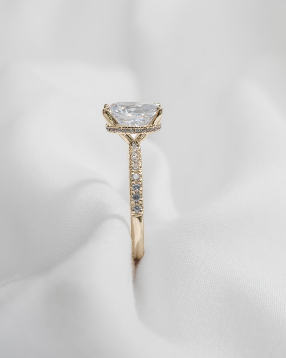 Oval Yellow Gold Lab Grown Diamond Set Shoulders (Hidden Halo) - Lester & Brown
