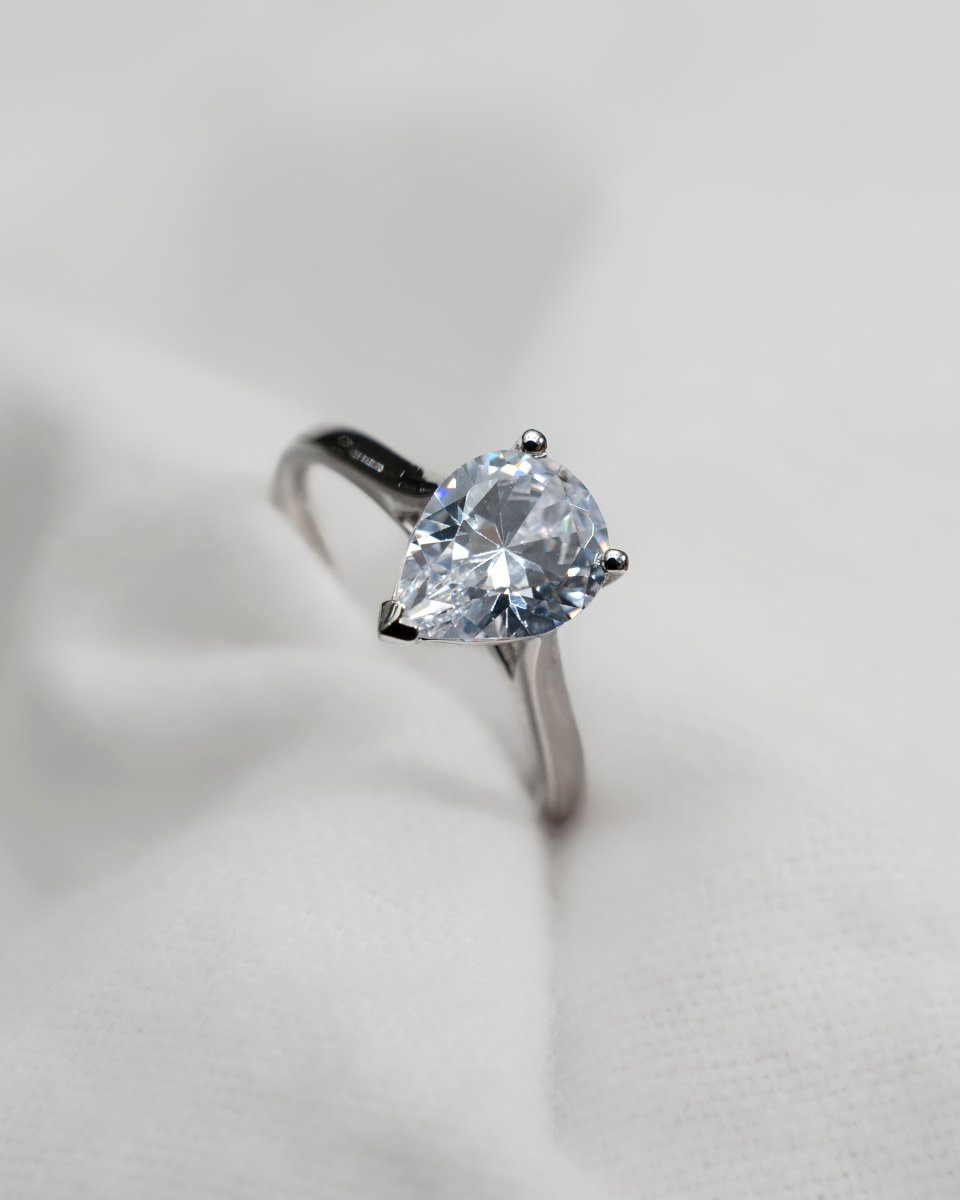 Platinum Pear Lab Grown Diamond Solitaire Ring - Lester & Brown