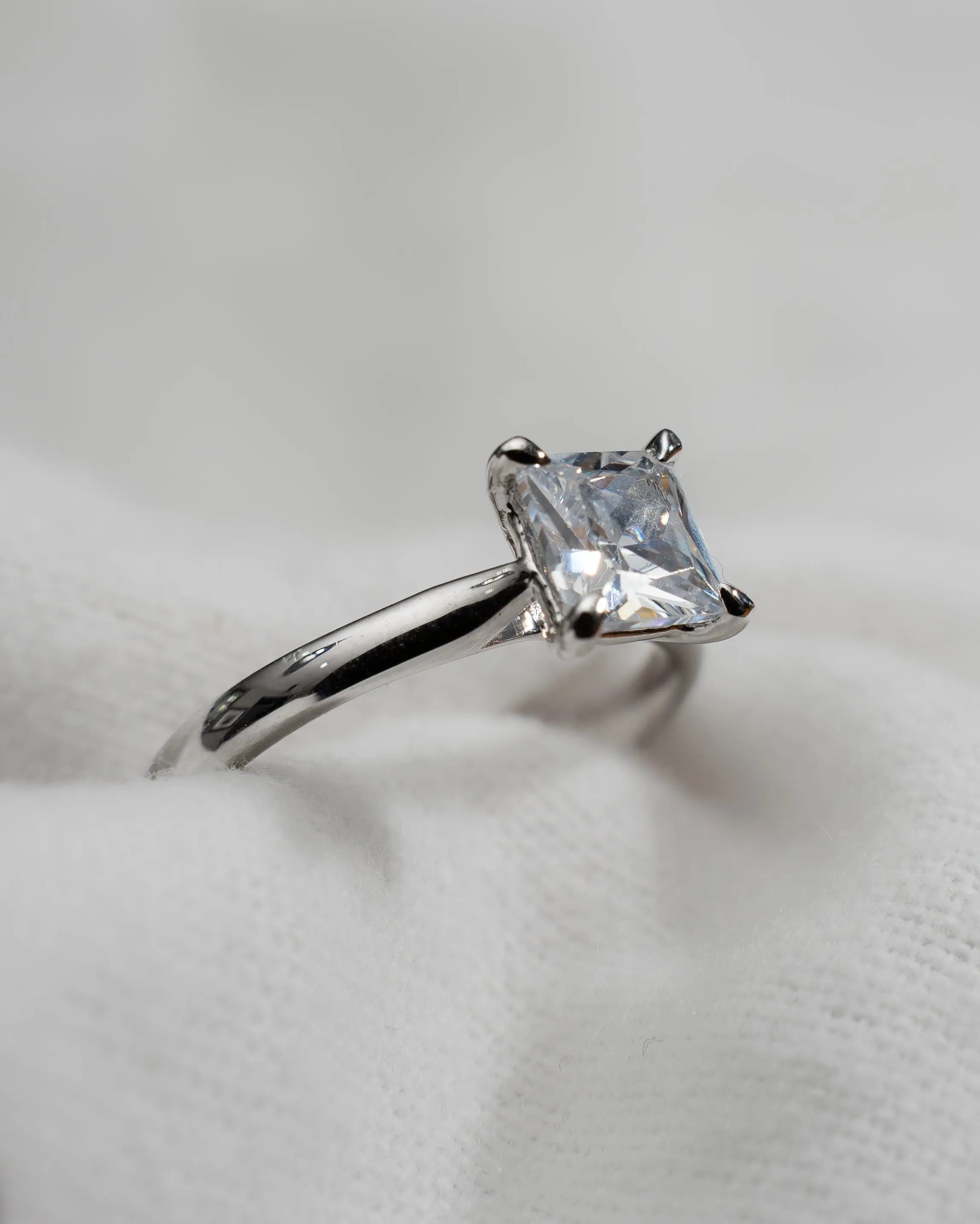 Princess Cut Lab Diamond Engagement Ring Collection – Lester & Brown
