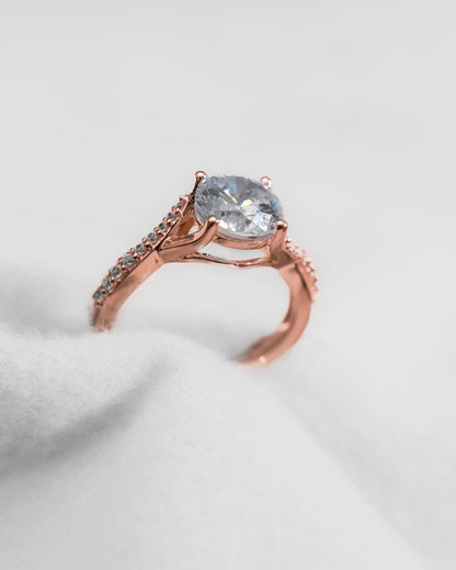 Round 18K Rose Gold Lab Grown Diamond Set Shoulders - Lester & Brown
