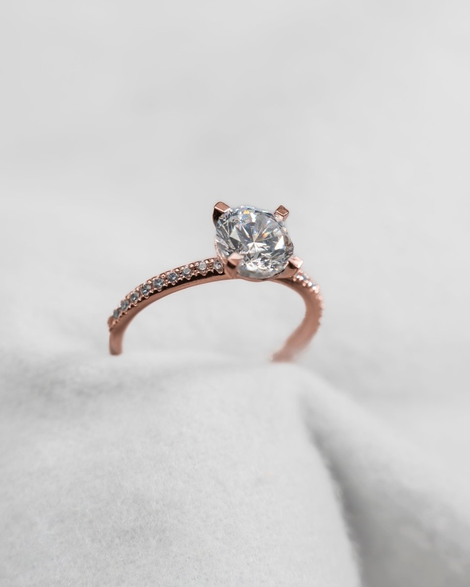 Round Rose Gold Lab Grown Diamond Set Shoulders - Lester & Brown
