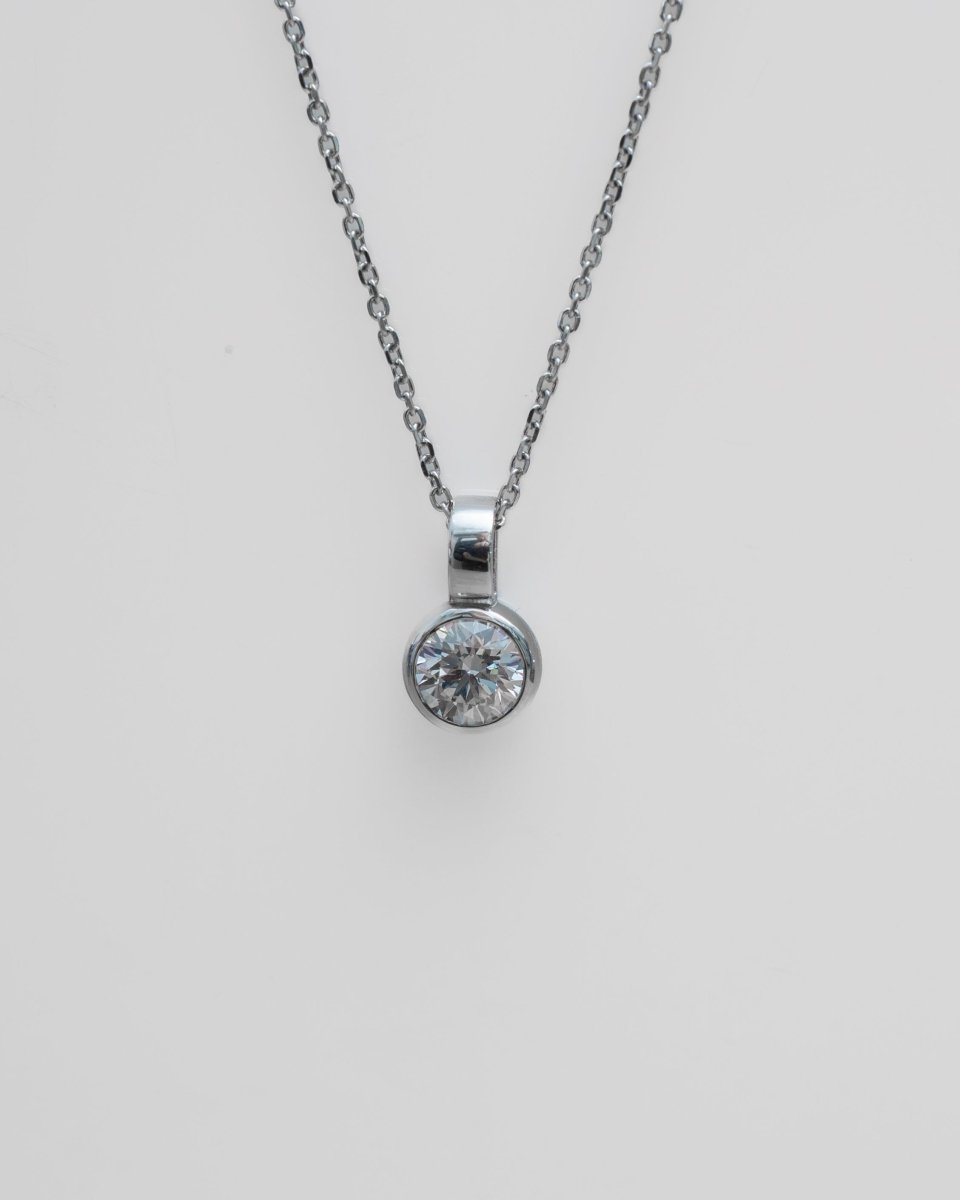 Round Rub - Over 1ct Lab - Grown Diamond Pendant | 18K White Gold - Lester & Brown