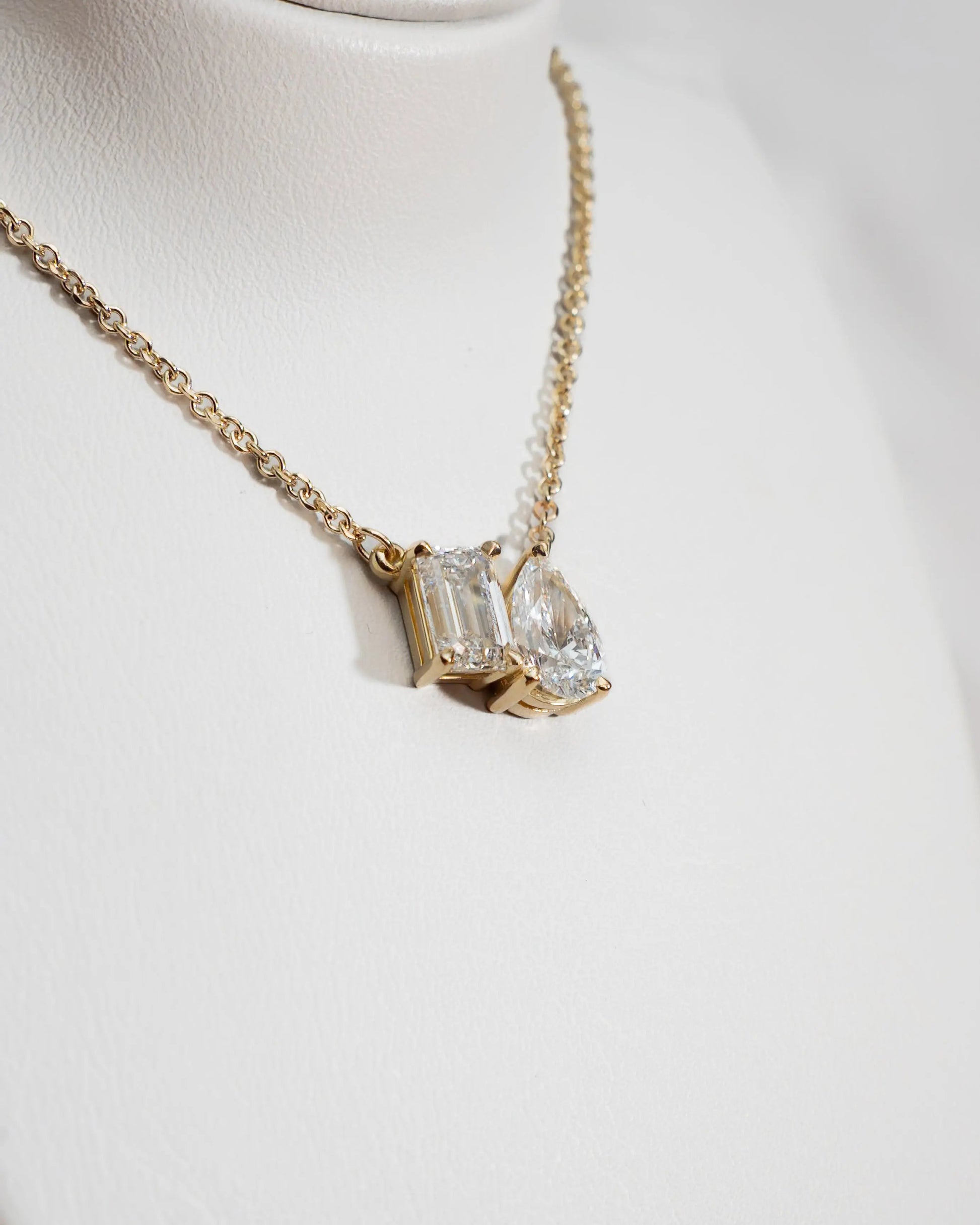 Toi Et Moi | Emerald & Pear Lab - Grown Diamond Pendant - 18k Yellow Gold - Lester & Brown