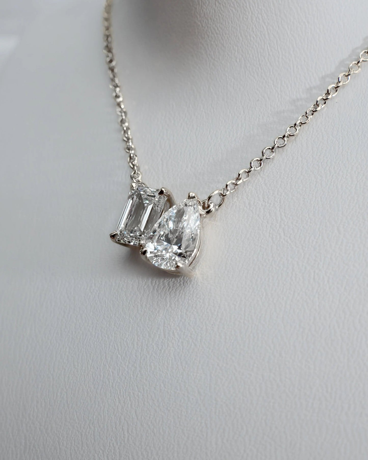 Toi Et Moi | Emerald & Pear Lab - Grown Diamond Pendant - Platinum - Lester & Brown